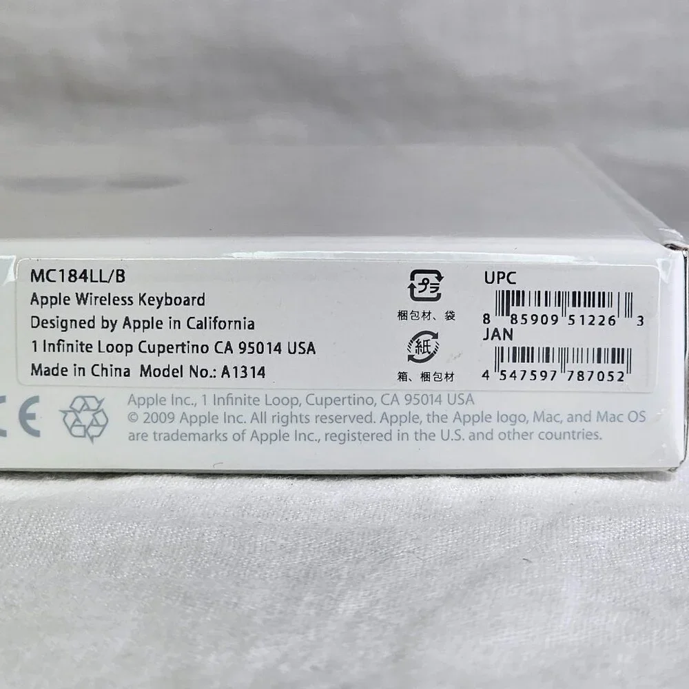 NIB A1314, MC184LL/B Apple Wireless Bluetooth QWERTY 3rd Generation Keyboard